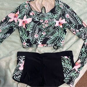 Long sleeve crop lace up back bikini set